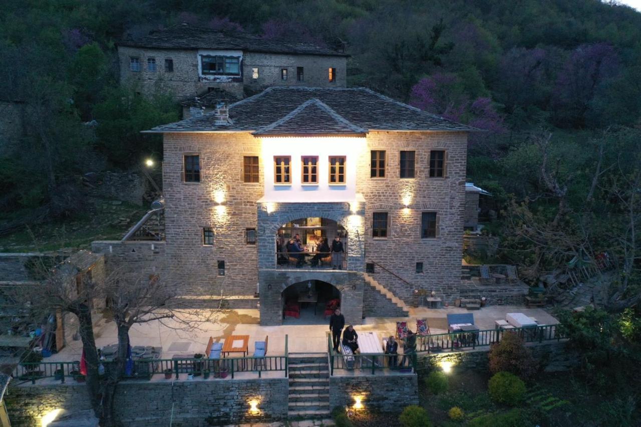 Traditional Guesthouse Permet Exterior photo